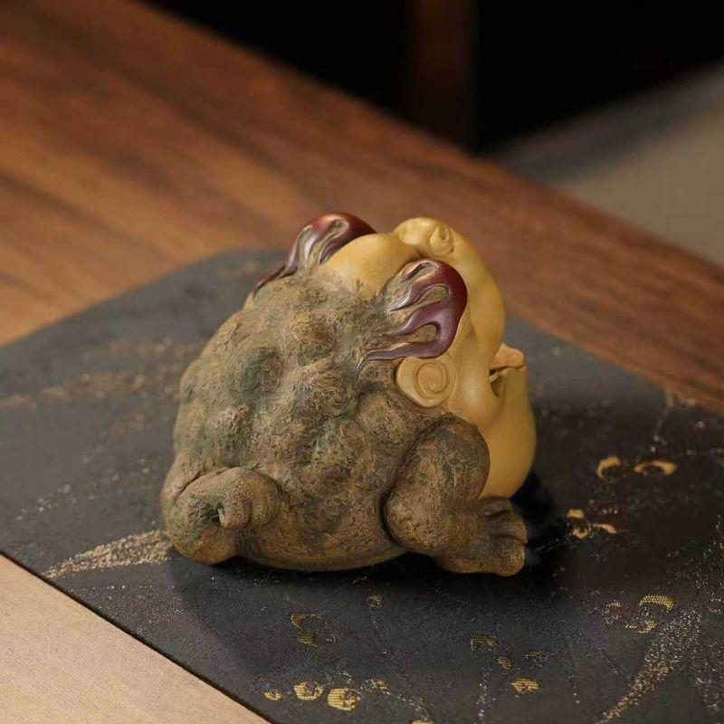 三本足の蛙 陶器 置物 風水 招財 開運 財運 茶玩 茶寵 元宝 古銭