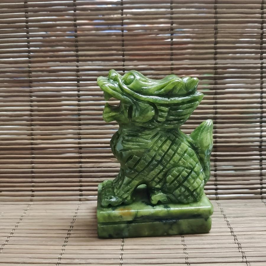 翡翠 麒麟 天然 石 手作り ヒスイ キリン ジェイド 神獣 幸運 癒し