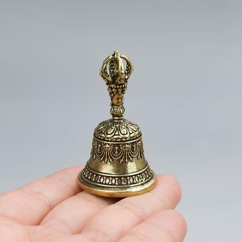 伝統的な金属製ベル 仏教美術 伊勢国 アンティーク レトロ 小物 格安 仏教鈴 ミニベル 金属製 ハンドベル 密教法具 仏具 鐘 チベットベル