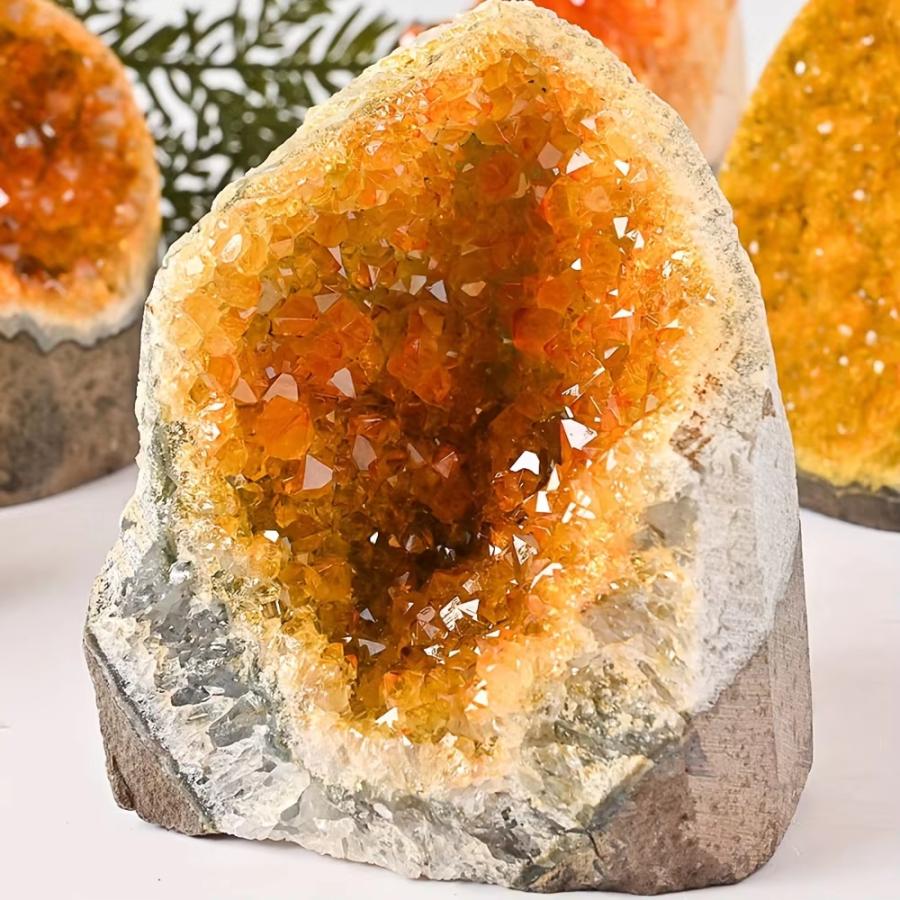 底値！天然石　シトリン　置物 晶洞 天然石 ジオード シトリン 200-250g 不揃い 風水 置物 厄除け