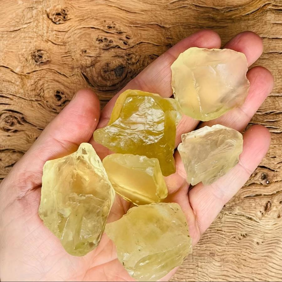 底値！天然石　シトリン　置物 シトリン 天然石 置物 オブジェ 100g 不揃い 風水 保護石 原石