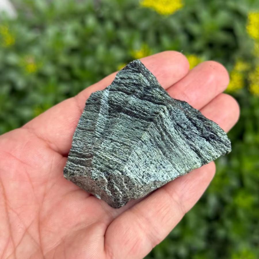 サーペンティン 蛇紋石 グリーン 天然石 300g 置物 オブジェ 不揃い