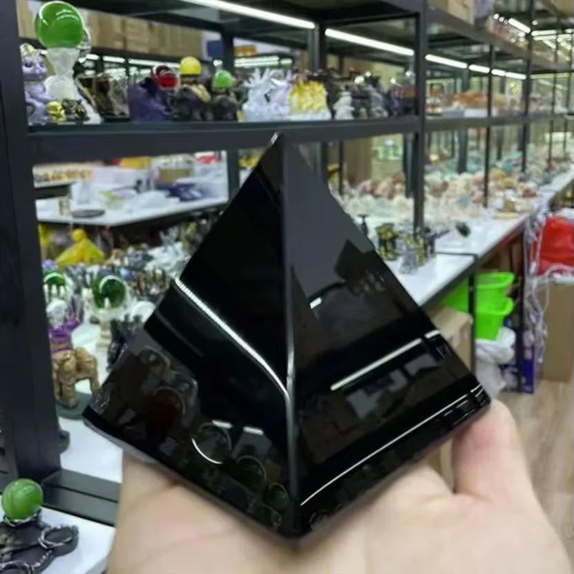 黒曜石 オブシディアン ピラミッド型 三角形 天然石 天然 黒 4cm ブラック 置物 オブジェ 不揃い 風水 保護石 厄除け インテリア ...