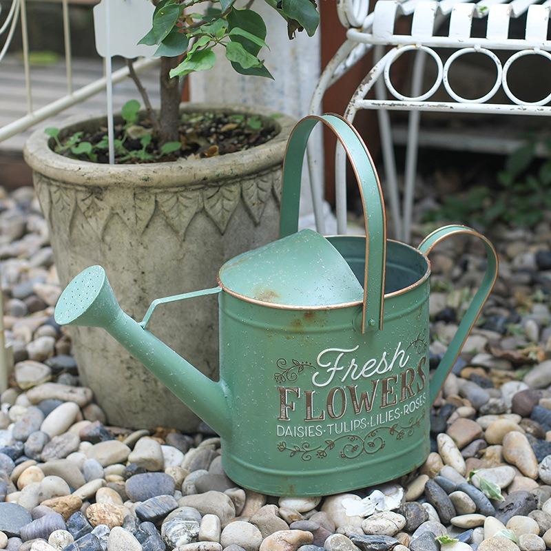 アンティーク如雨露 レトロジョウロ ジャンクガーデン 庭雑貨 雑貨