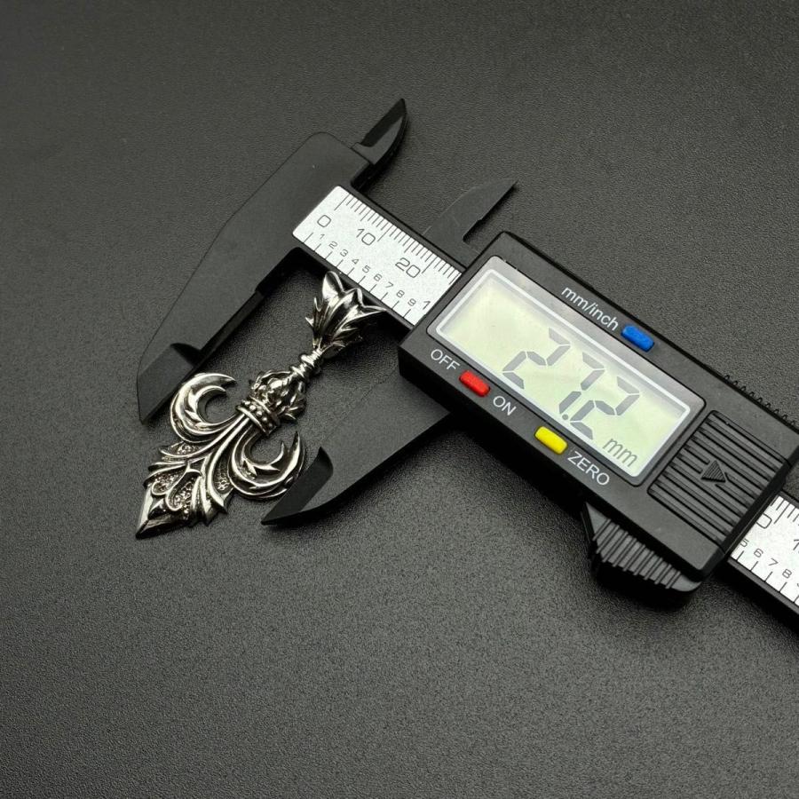 ペンダントトップ シルバー925 百合 王冠 翼 羽 剣 チャーム シルバー ネックレス ネックレストップ クロス ペンダント  アクセサリー 騎士 紋章 盾 ゴシックの画像