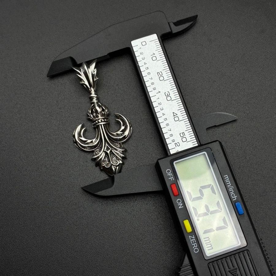 ペンダントトップ シルバー925 百合 王冠 翼 羽 剣 チャーム シルバー ネックレス ネックレストップ クロス ペンダント  アクセサリー 騎士 紋章 盾 ゴシックの画像