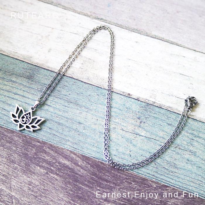 ネックレス ペンダント 蓮 インド お守り om オーム オーン