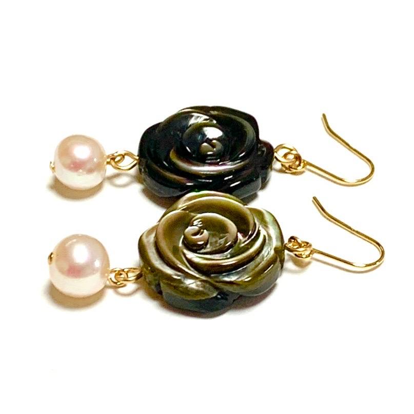 【Rvaru】K18ピアス ブラックシェル 黒蝶貝 薔薇 フラワー 淡水真珠 フックピアス K18YG 18金イエローゴールド アメリカン 誕生石 イヤリング チャーム_1