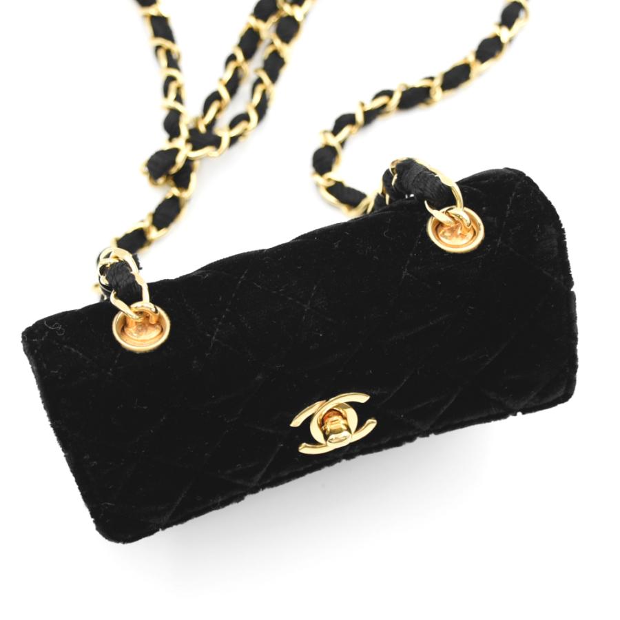 CHANEL ミニマトラッセ ショルダーバッグ CHANEL ミニマトラッセ ショルダーバッグ