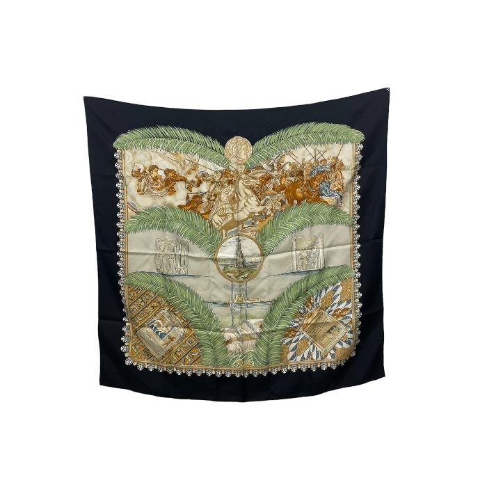 HERMES カレ90 GLOIRE d'ALEXANDRE スカーフ HERMES（エルメス） カレ 90 GLOIRE d'ALEXANDRE シルク スカーフ 中古