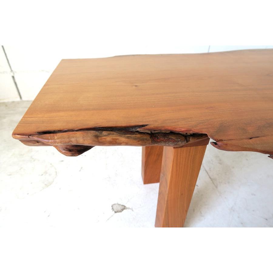 桜の無垢材。座卓、ローテーブル