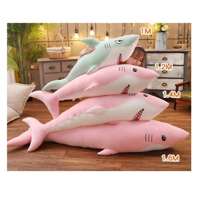 安い割引 水族館 抱き枕 サメぬいぐるみ グッズ お昼寝枕 抱き枕 可愛い 鮫 縫い包み 子供 誕生日 おもちゃ お祝い 1cm Democracia Tv