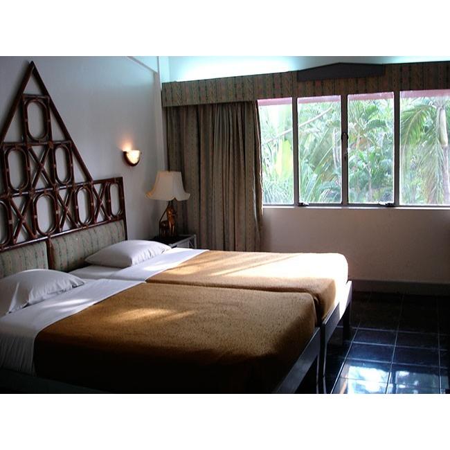 綿シーツ　シングルサイズ　高級旅館・ホテル用　160×280cm　50枚セット |  | 03