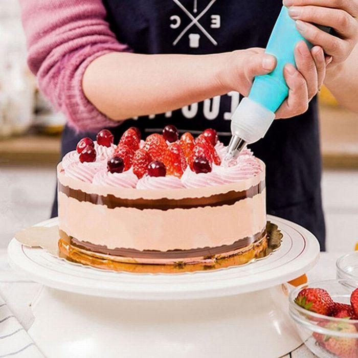 口金24種 シリコン袋 ホワイト 絞り袋 口金 金型 絞袋 絞り金 ホイップ 生クリーム デコレーション クリスマス ケーキ バレンタイン 爆買 |  | 05