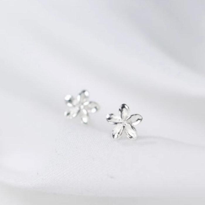 ピアス フラワー 花 小さい シンプル 軟骨 金属アレルギー シルバー