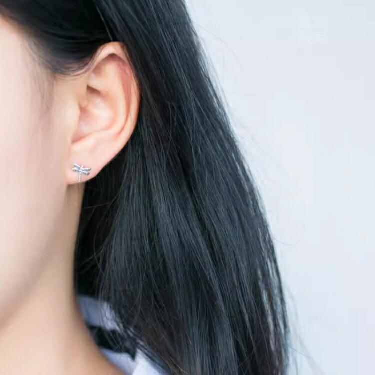 季節コーデにも可愛いトンボピアス シルバー925 アレルギー対応 ピアス シルバー とんぼ 蜻蛉 昆虫 小さい 小さめ 秋コーデ 秋 メンズ レディース 爆買 | ブランド登録なし | 06