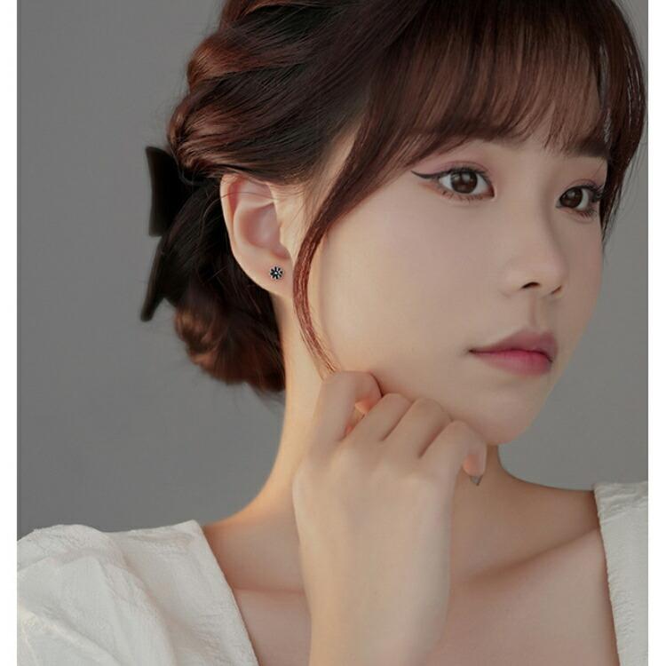 バイカラーロングピアス ホワイト×ブラック バイカラーロングピアス ホワイト×ブラック