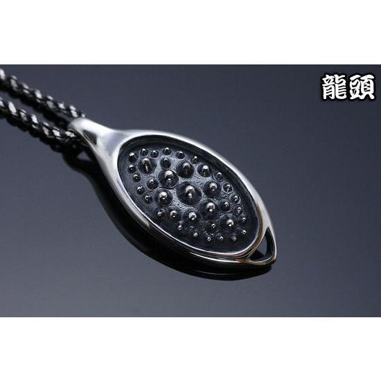 本物保証 メンズネックレス メンズペンダント 和柄 ペンダント ブランド 燻し ペンダントトップ 霰 龍頭 シルバー メンズ ネックレス メンズアクセサリー Chescotimes Com