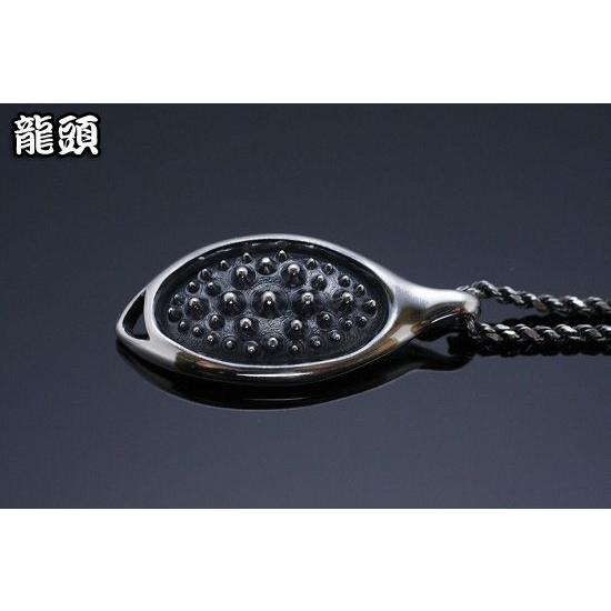 国内外の人気 メンズネックレス メンズペンダント 和柄 ペンダント ブランド 燻し ペンダントトップ 霰 龍頭 シルバー メンズ ネックレス メンズアクセサリー Chescotimes Com