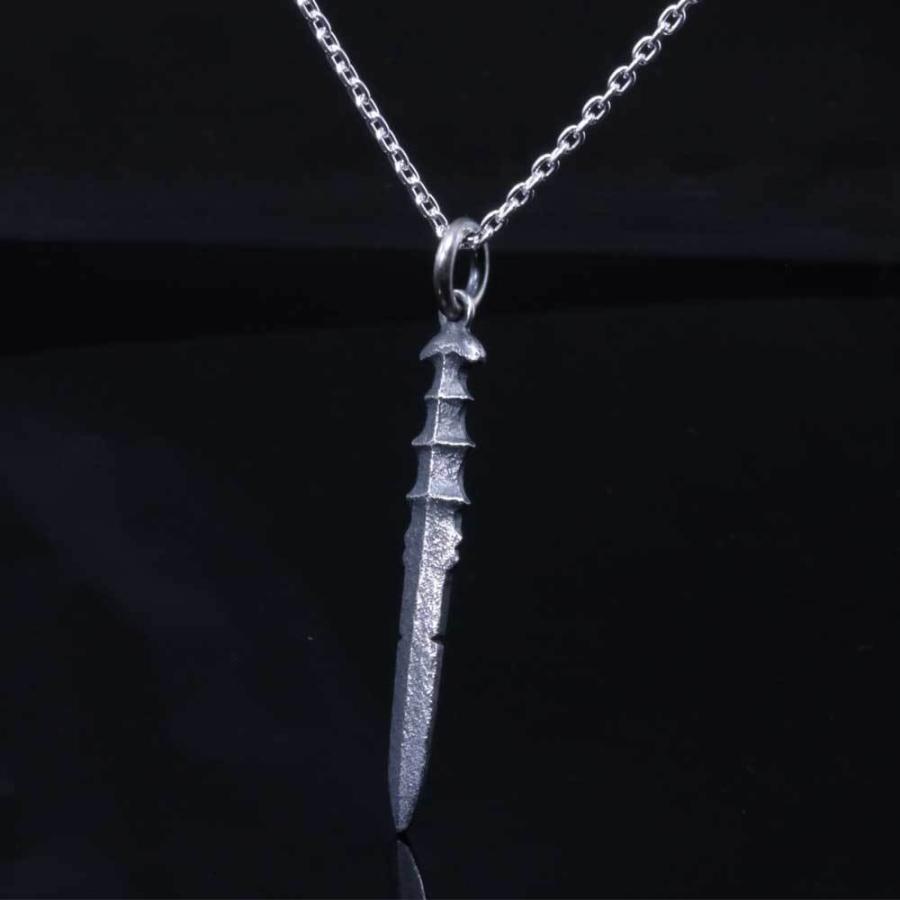 ペンダント メンズ 天叢雲剣 ペンダントトップ 小 燻し仕上げ 草薙の剣