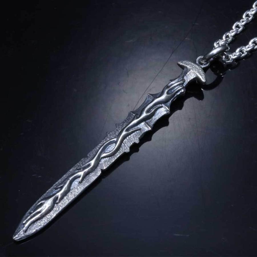 ペンダント メンズ 火焔 天叢雲剣 ペンダントトップ 燻し仕上げ 草薙の