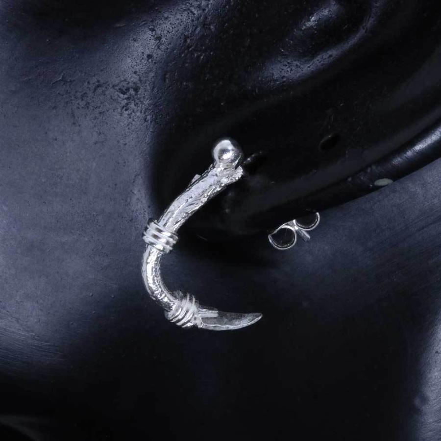 ピアス メンズ ブランド 片耳 龍頭 生弓矢ピアス 矢 白仕上げ 1ヶ シルバー シングル 片耳用 男性用 おしゃれ シンプル 和柄 日本 ギフト プレゼント |  | 04