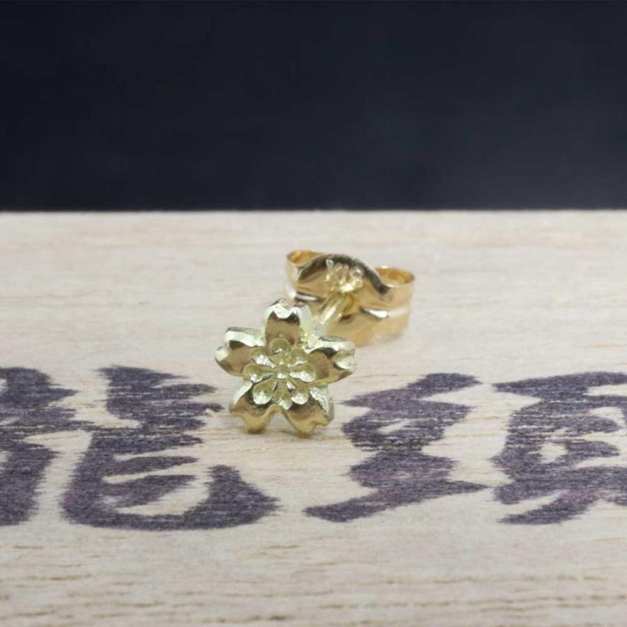 ピアス メンズ 片耳用 K18 龍頭 桜 ゴールドピアス 1ヶ シングル