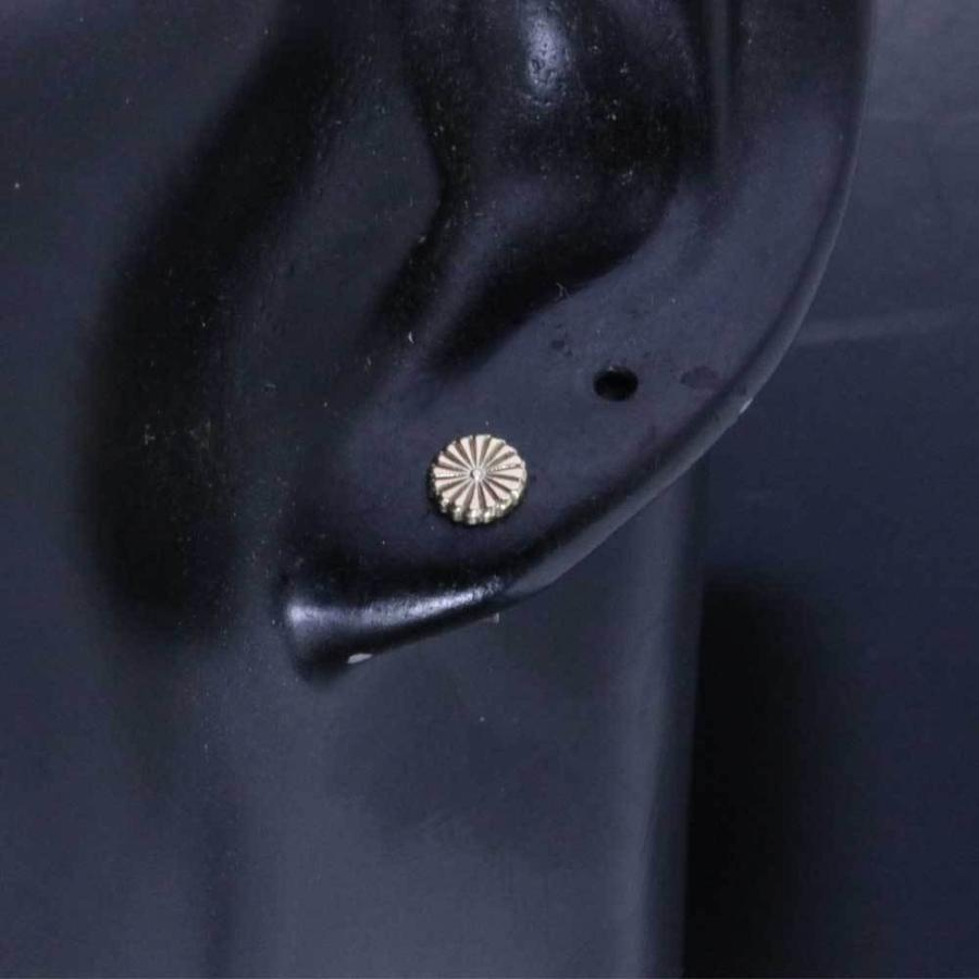 ピアス メンズ 片耳用 K10 龍頭 菊紋 ゴールドピアス 5mm幅 1ヶ シングル 金 ピン ブランド アレルギーフリーの画像