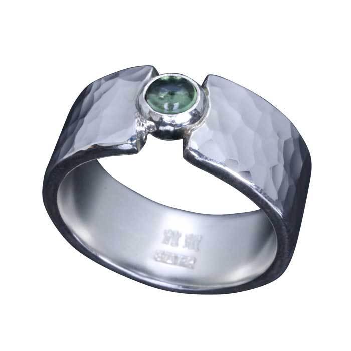 指輪 メンズ シンプル シルバーリング 龍頭 丸 鎚目 リング 石付 8mm幅 槌目 8 26号 R 198 龍頭 Silveraccessorieswebshop 通販 Yahoo ショッピング