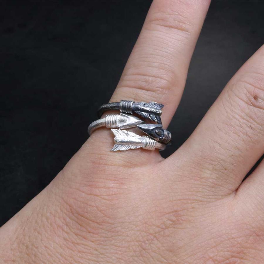 指輪 メンズ 龍頭 生矢 リング 2連 白/燻し仕上げ 重ね付け 矢 シルバー ブランド 和柄 矢尻 親指 人差指 中指 シルバーリング ピンキーリング 13号〜23号 |  | 07