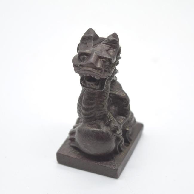 檀木 龍　置物　彫り物F.47 龍の置物 辰 木彫り 木製置物 檀木 十二支 干支 竜 : 横浜中華街龍