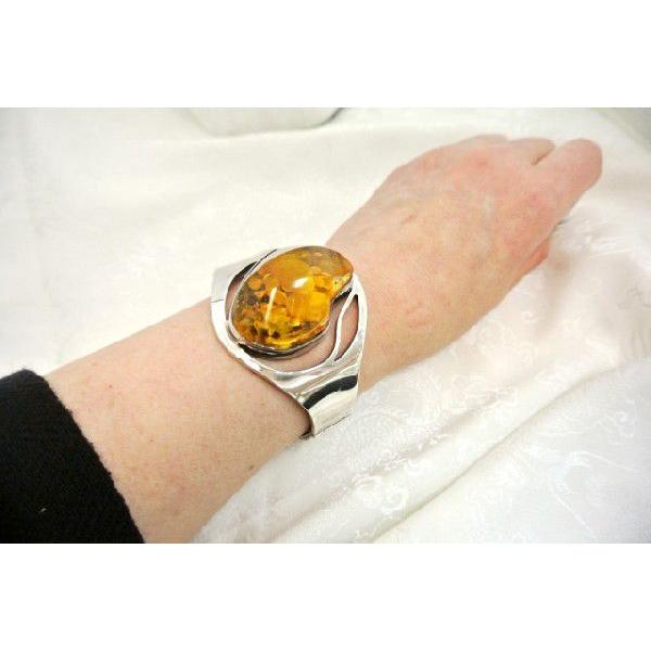 琥珀 大粒コハク グリーンアンバー ブレスレット シルバーデザイン 天然石アクセサリー 差し込み式 魔除け 金運の画像