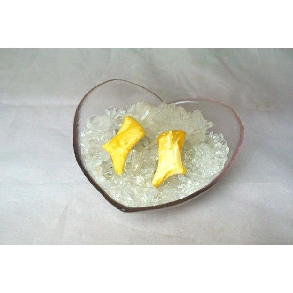 ミルキーアンバー 琥珀 コハク イヤリング 耳飾り アクセサリー 30mm | 