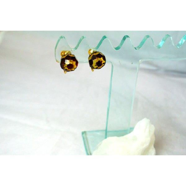 グリーンアンバー 琥珀 コハク イヤリング 耳飾り サウンドカット加工 11mm |  | 01