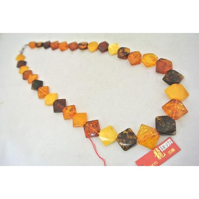 琥珀 コハク アンバー 六角形 ネックレス カニカン 魔除け 金運 : 横浜