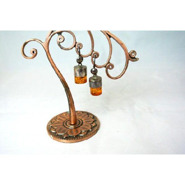 琥珀 コハク アンバー ピアス 耳飾り 円柱型 アクセサリー フック式 |  | 01