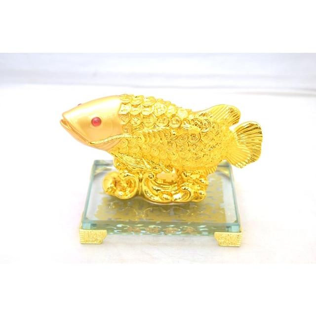 3Dプリント アロワナ 置物 レインボーカラー金色台座付き約32.5cm 可動式 アロワナ 龍魚 樹脂製置物 中 金 ガラス台座 銭鱗 : 横浜中華街龍