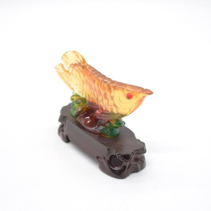 アロワナ 龍魚 半透明 台座付き 樹脂製置物 カラフル 9cm : 横浜中華街