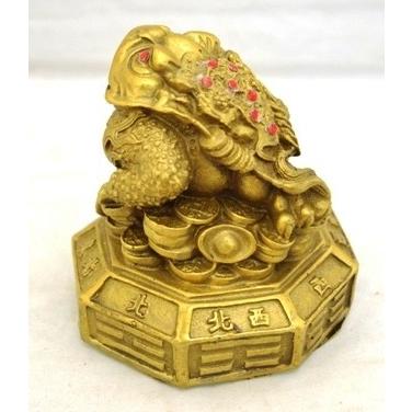 三脚蟾蜍 三本足 カエル 置物 銅製 9cm 八卦台座 : 横浜中華街龍