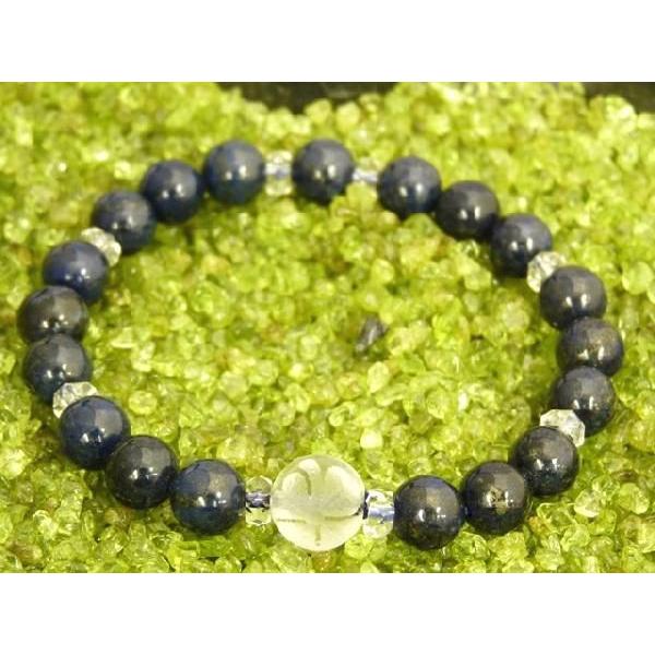 四葉のクローバー彫り水晶【幸運を呼ぶ】ラピスラズリパワーストーンブレスレット　8mm　 | 