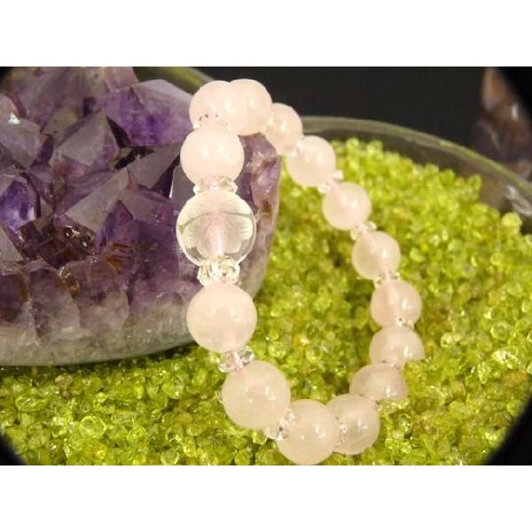 四葉のクローバー彫り水晶【幸せな恋愛】ローズクォーツパワーストーンブレスレット　１０mm　 |  | 02