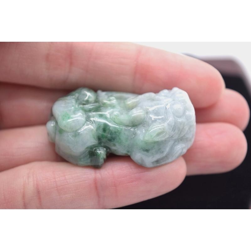 貔貅 翡翠 ジェイド ひすい 天然石 置物 4cm : 横浜中華街龍 - 通販