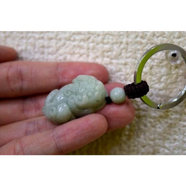 メール便OK】 貔貅 翡翠 キーホルダー 天然石製 ヒキュウ ジェード
