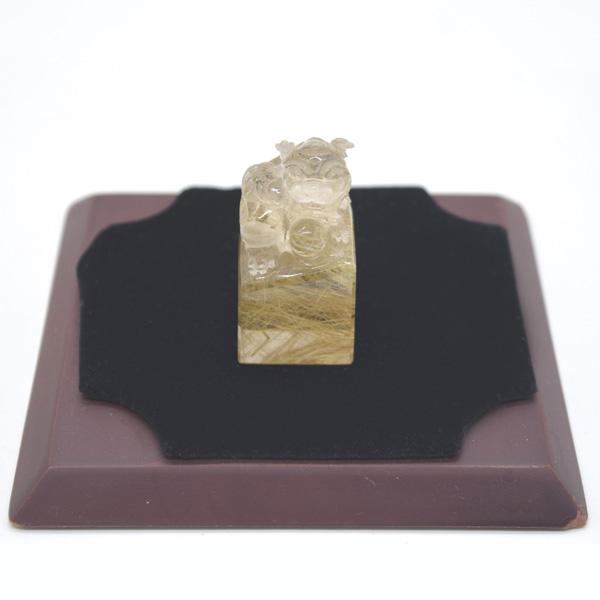 貔貅の置物 ヒキュウ ルチルクオーツ 金針水晶 正方形台座 5cm 天然石製 パワーストーン | 