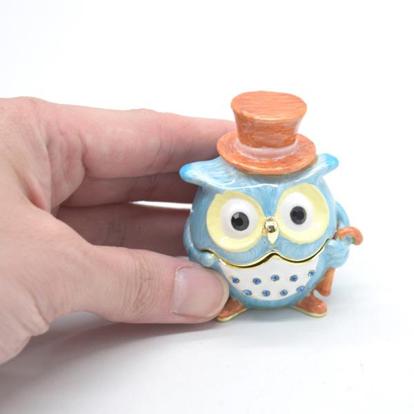フクロウ 七宝焼き 小物入れ 7cm 金属製置物 ラインストーン装飾付き 水色 ライトブルー シルクハット |  | 06