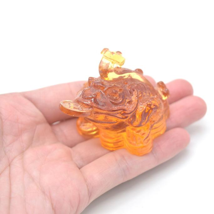 三脚蟾蜍 三本足 カエル 置物 樹脂製 5cm 半透明仕様 アンバー風 |  | 06