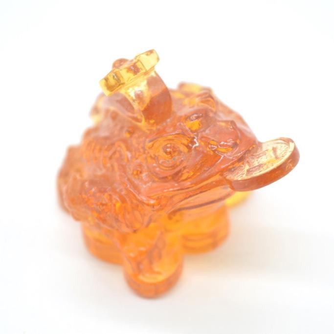 三脚蟾蜍 三本足 カエル 置物 樹脂製 5cm 半透明仕様 アンバー風 |  | 09