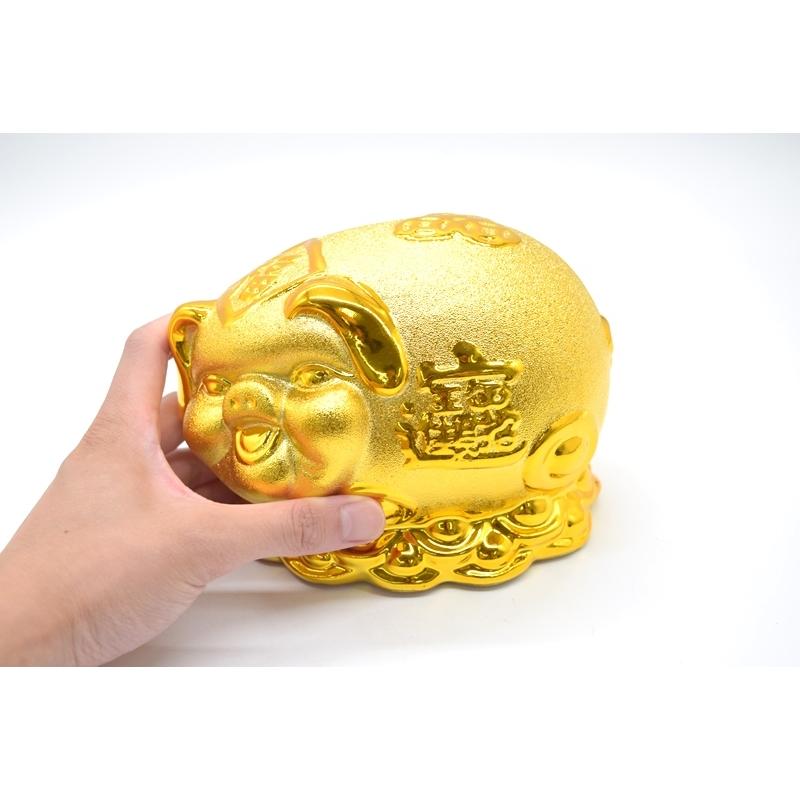 金ブタ 金の豚 貯金箱 招財進宝 福 豪華版 横向き 陶器製置物 13cm