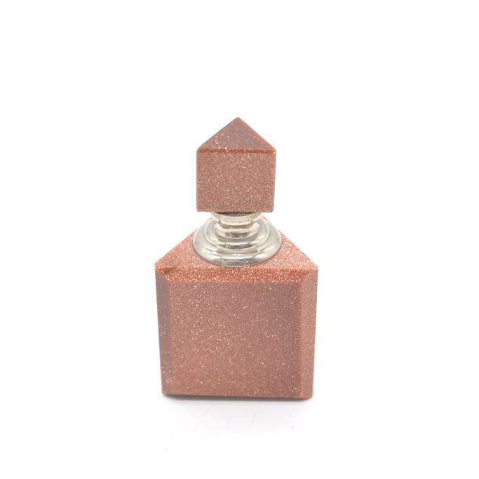 砂金石 ゴールドストーン 香水瓶 三角柱型 天然石置物 1点もの Kousui 03 Gs 3 横浜中華街龍 通販 Yahoo ショッピング