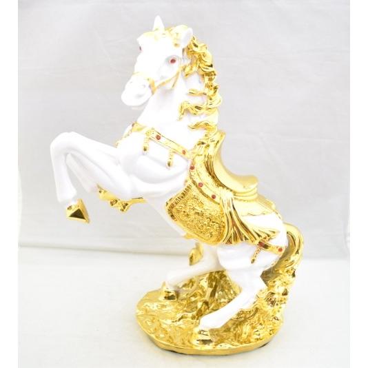 馬 置物 縁起物 午 樹脂製 白 うまくいく 成功 32cm : 横浜中華街龍